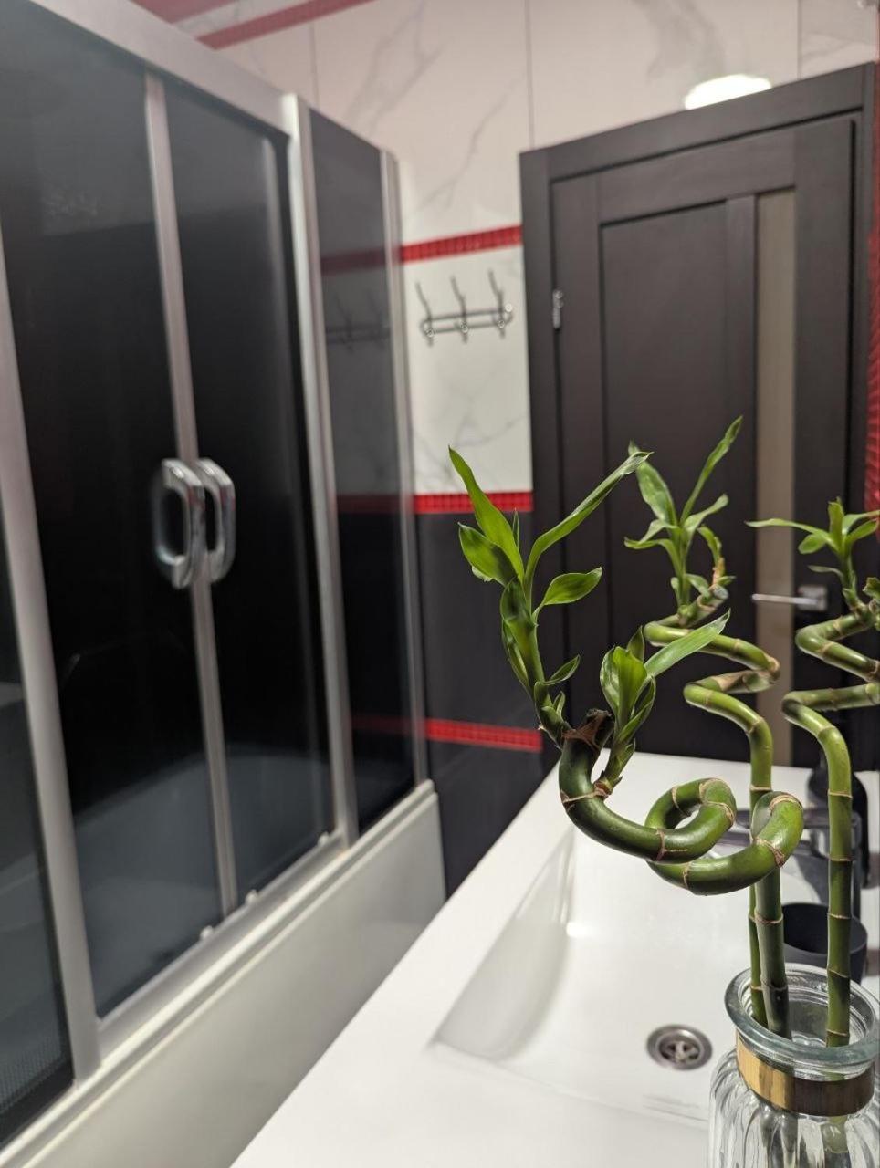 Apartamento 2-Кім Новобудова, Центр, Провулок Лапушкіна , 9 Khmelʼnytsʼkyy Exterior foto